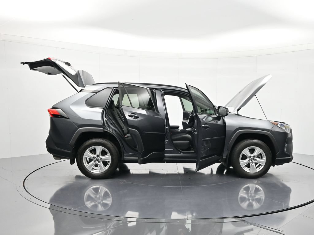 Used 2020 Toyota RAV4 XLE FWD image 46