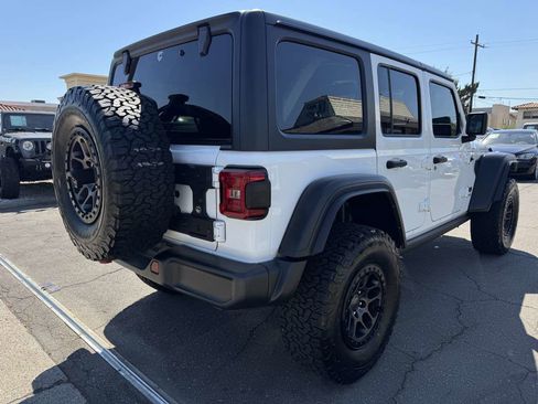 Used 2022 Jeep Wrangler Unlimited Rubicon w/ Xtreme Recon 35" Tire Package image 8