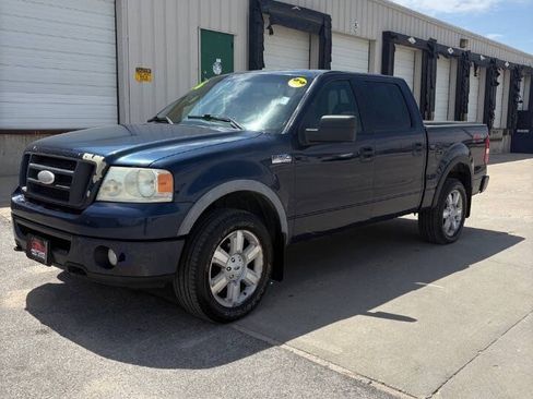 Used 2006 Ford F150 XLT AWD/4WD image 3