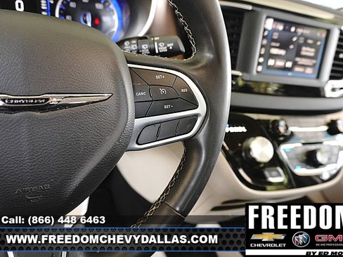 Used 2023 Chrysler Voyager LX FWD image 22