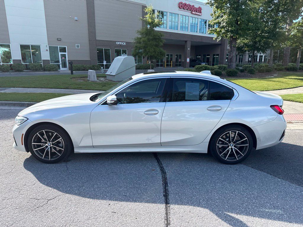 Used 2020 BMW 330i Sedan w/ Convenience Package RWD image 2