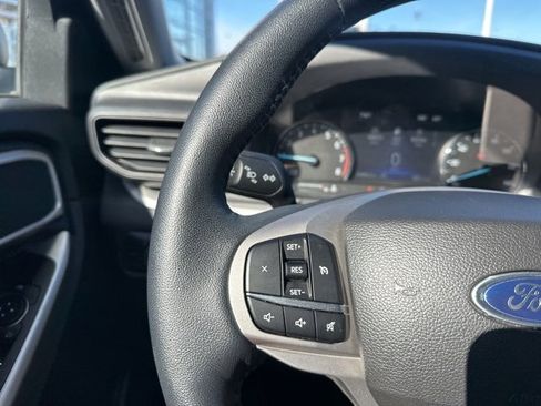 Used 2023 Ford Explorer XLT image 23