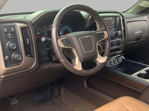 Used 2017 GMC Sierra 1500 Denali w/ Denali Ultimate Package AWD/4WD image 18