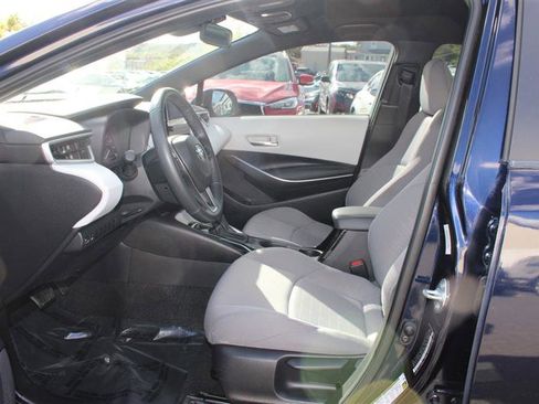 Used 2024 Toyota Corolla SE image 11