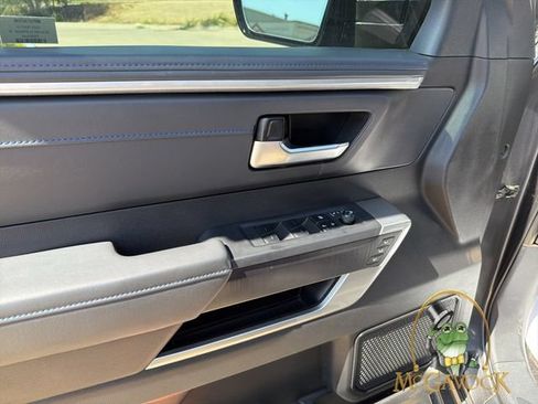 Used 2023 Toyota Sequoia Platinum AWD/4WD image 10