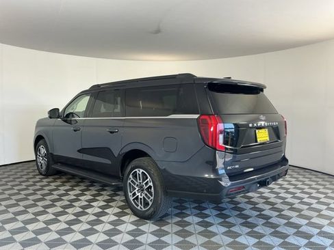 Used 2025 Ford Expedition Max Active AWD/4WD image 6