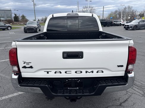 Used 2021 Toyota Tacoma SR5 image 5
