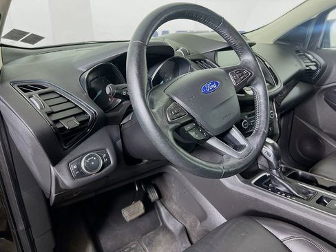 Certified 2019 Ford Escape Titanium AWD/4WD image 11