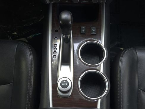 Used 2013 Nissan Pathfinder SL w/ SL Premium Pkg image 16