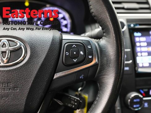 Used 2016 Toyota Camry XLE image 16