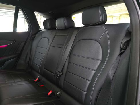 Used 2022 Mercedes-Benz GLC 300 4MATIC image 17