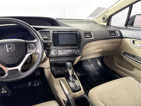 Used 2015 Honda Civic SE image 28