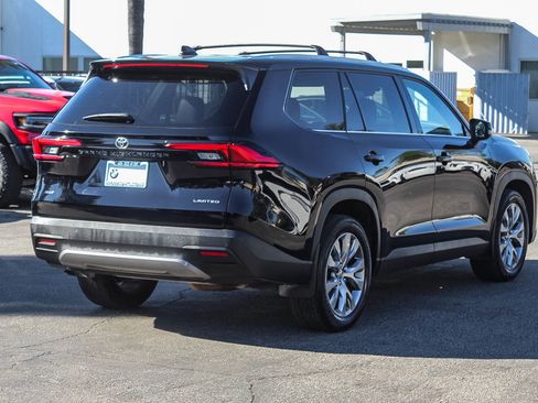 Used 2024 Toyota Grand Highlander Limited image 6