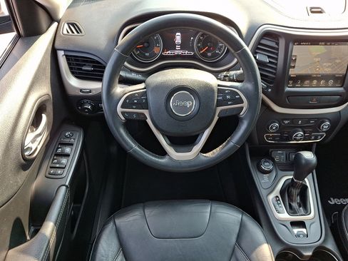 Used 2015 Jeep Cherokee Limited AWD/4WD image 11