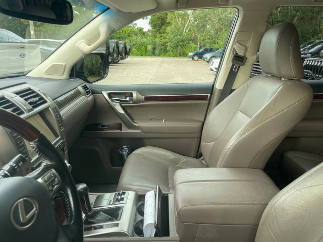 Used 2018 Lexus GX 460 Premium w/ Premium Package AWD/4WD image 9
