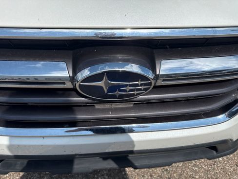 Used 2019 Subaru Outback 2.5i Premium AWD/4WD image 11