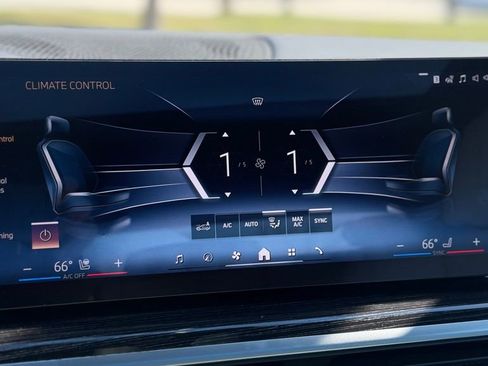 New 2026 BMW X5 xDrive40i w/ M Sport Package AWD/4WD image 17