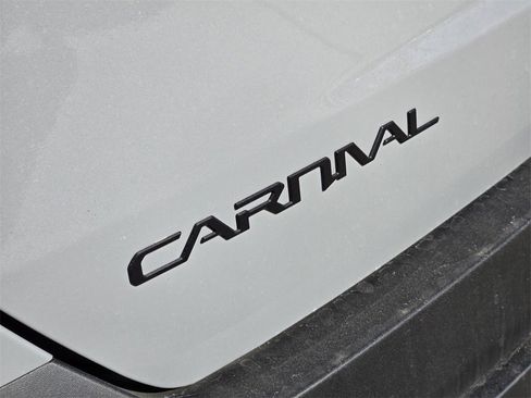 New 2026 Kia Carnival SX Prestige image 7