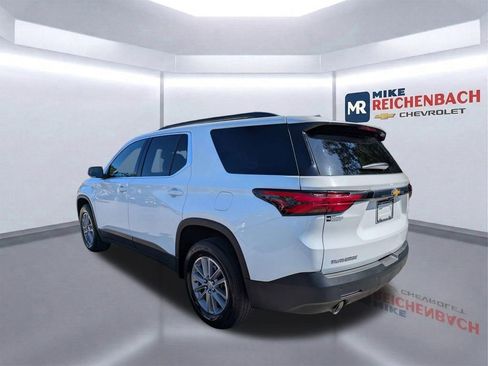 Used 2022 Chevrolet Traverse LT FWD image 6