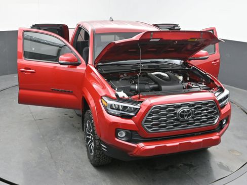 Used 2020 Toyota Tacoma TRD Sport image 37