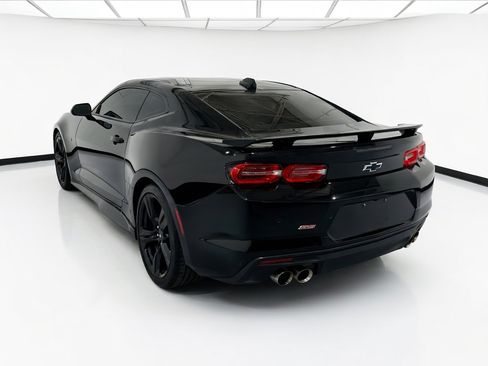 Used 2022 Chevrolet Camaro SS RWD image 6