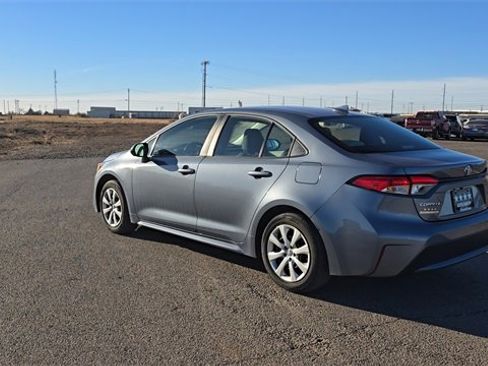 Used 2022 Toyota Corolla LE image 8