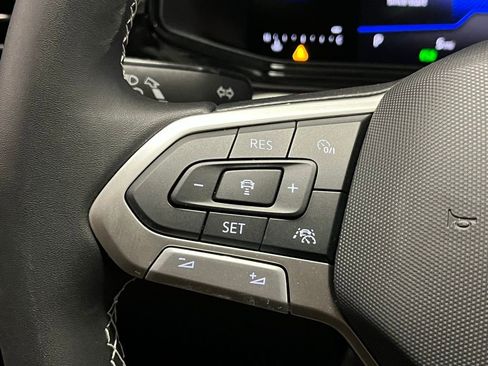 New 2026 Volkswagen Taos S image 24