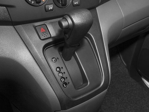 Used 2016 Nissan NV200 S image 13