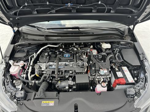 Certified 2024 Toyota Corolla SE image 33