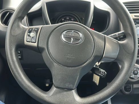 Used 2011 Scion xD FWD image 17