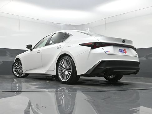 Used 2024 Lexus IS 300 w/ Premium Package RWD image 27