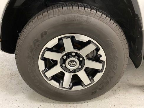 Used 2023 Toyota 4Runner TRD Off-Road image 9