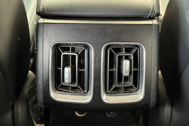 Certified 2023 Kia Sorento EX FWD image 17