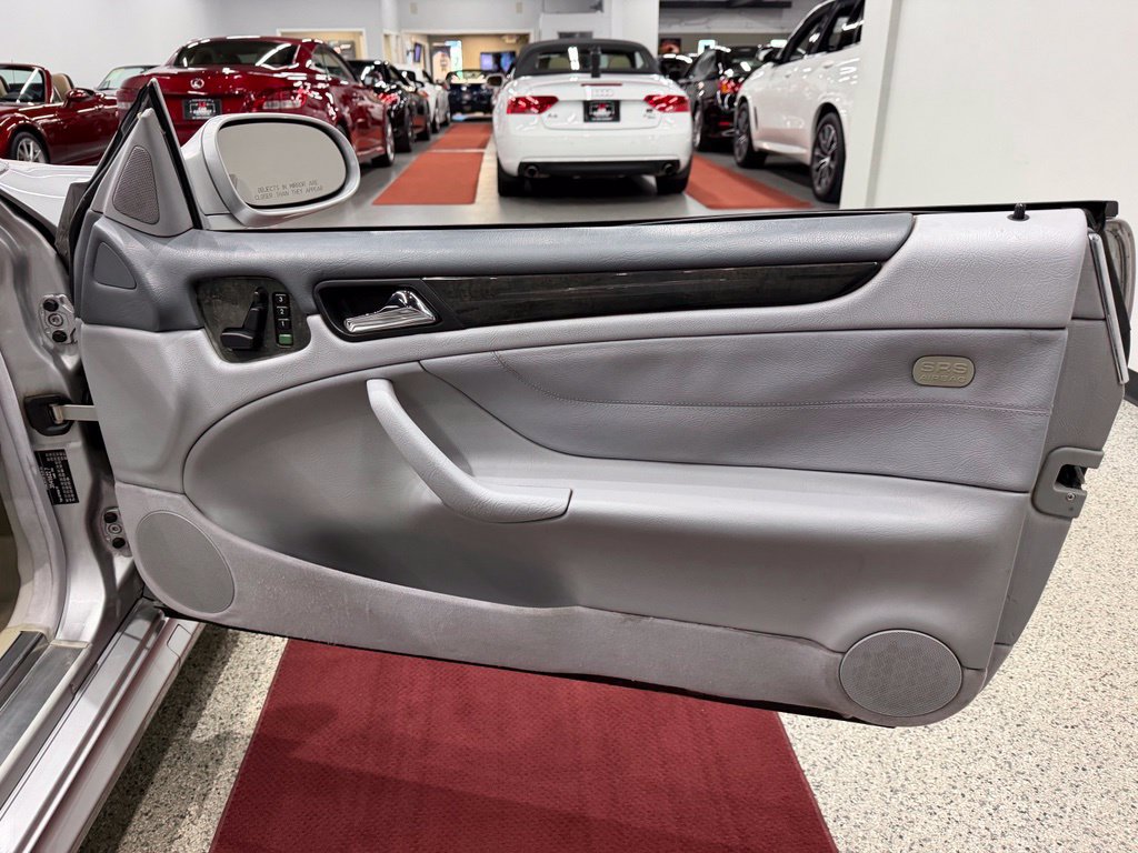 Used 2000 Mercedes-Benz CLK 430 Cabriolet image 29