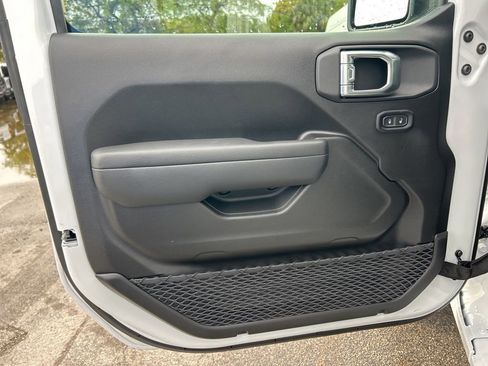 New 2026 Jeep Gladiator Sport AWD/4WD image 32