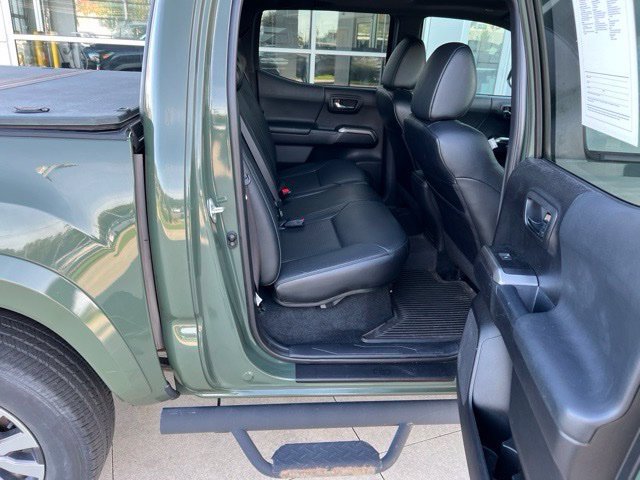 Used 2021 Toyota Tacoma Limited AWD/4WD image 30