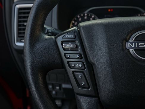 Used 2023 Nissan Frontier SV image 25