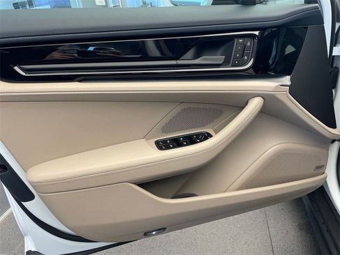 New 2026 Porsche Panamera 4 image 23