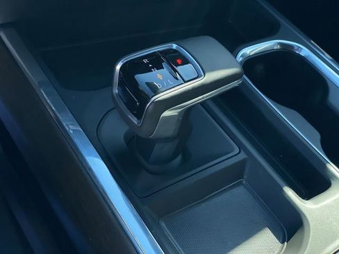 Certified 2025 Chevrolet Silverado 1500 High Country AWD/4WD image 25