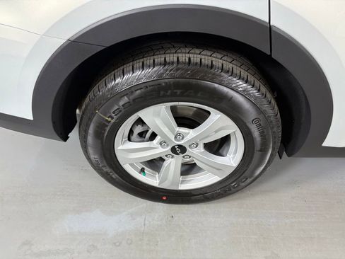 New 2026 Kia Sorento LX FWD image 10
