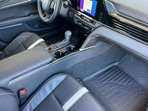 New 2026 Toyota Camry SE FWD image 18