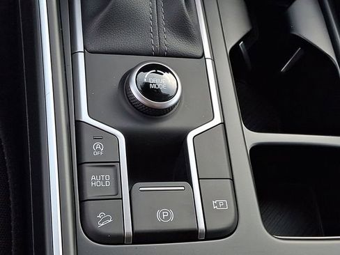 New 2026 Kia Sorento LX FWD image 17