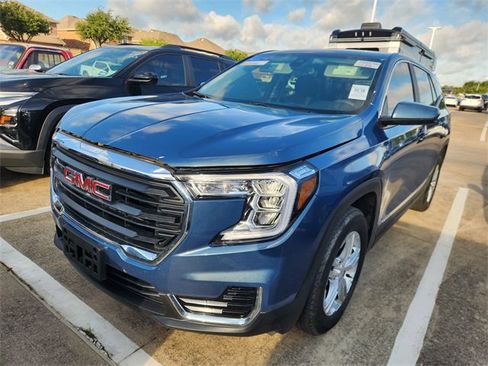 Used 2024 GMC Terrain SLE FWD image 3