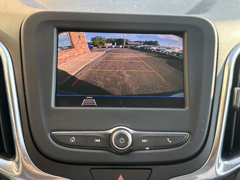 Used 2020 Chevrolet Equinox LT AWD/4WD image 22