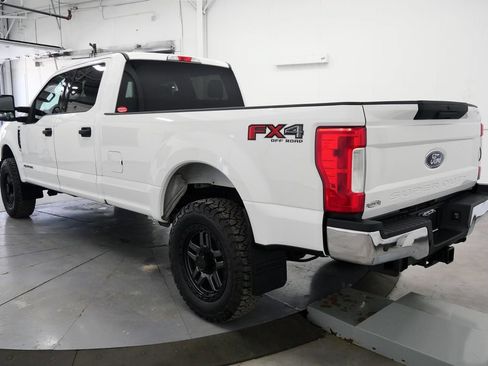 Used 2017 Ford F350 XLT w/ FX4 4x4 Off Road Package image 5