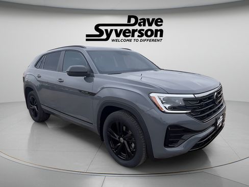 New 2026 Volkswagen Atlas Cross Sport SEL R-Line AWD/4WD image 3