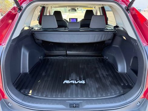 Certified 2024 Toyota RAV4 XLE w/ Convenience Package AWD/4WD image 17
