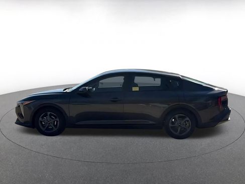 Used 2025 Kia K4 LXS image 8