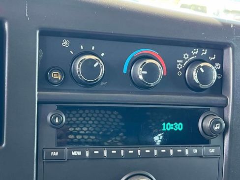 Used 2024 Chevrolet Express 2500 w/ Driver Convenience Package RWD image 27
