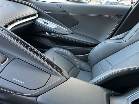 Used 2024 Chevrolet Corvette Stingray Convertible w/ 1LT image 23